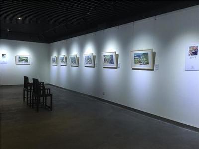 四川省文藝創(chuàng)作培訓基地掛牌儀式暨“尋源——阿壩行水彩寫生展”開幕